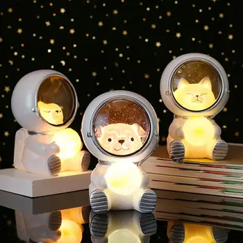 Rășină Astronaut Lămpi Led Lumina De Noapte Drăguț Cosmonaut Lampa Cadou Pentru Ziua De Naștere Acasă Living Desktop Ornamente Decor, Lumini